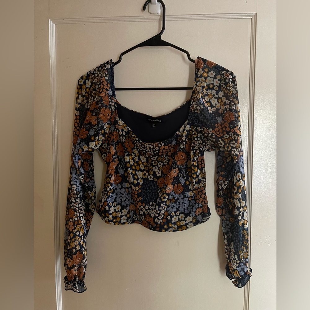 Floral long sleeve crop top